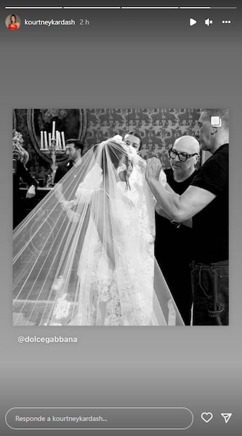 Kourtney Kardashian y Travis Barker: este es el significado del vestido de novia