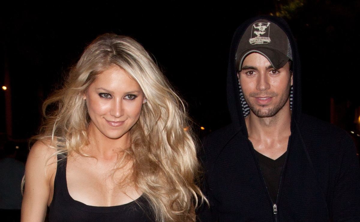 Enrique Iglesias y Anna Kournikova comparten nuevo posado de sus cuatro hijos