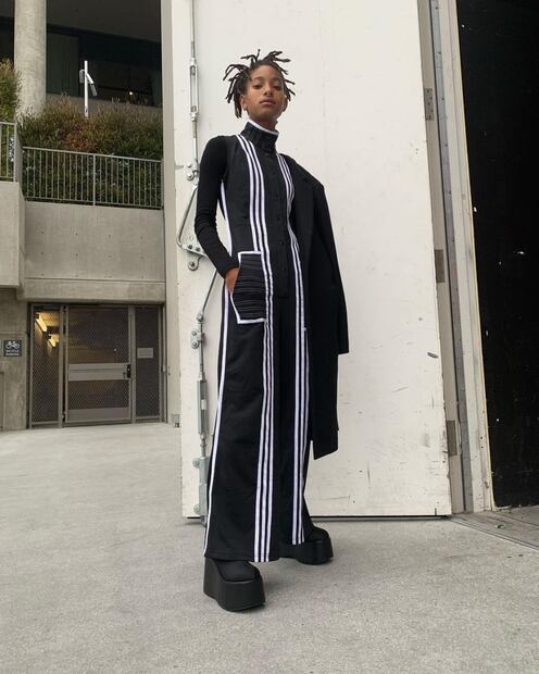 Willow Smith, hija de Will Smith, revela que su relación perfecta sería con un hombre y una mujer 