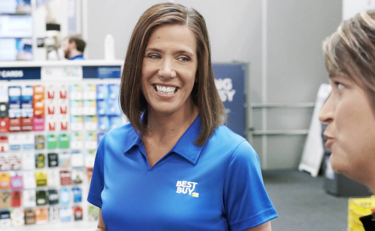 <p>
	(https://corporate.bestbuy.com/corie-barry-becomes-fifth-ceo-in-best-buy-historyo/)</p>
