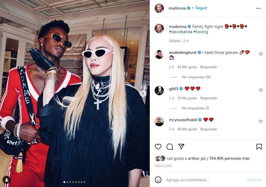 Hijo de Madonna replica el look de la cantante con un vestido de 1993