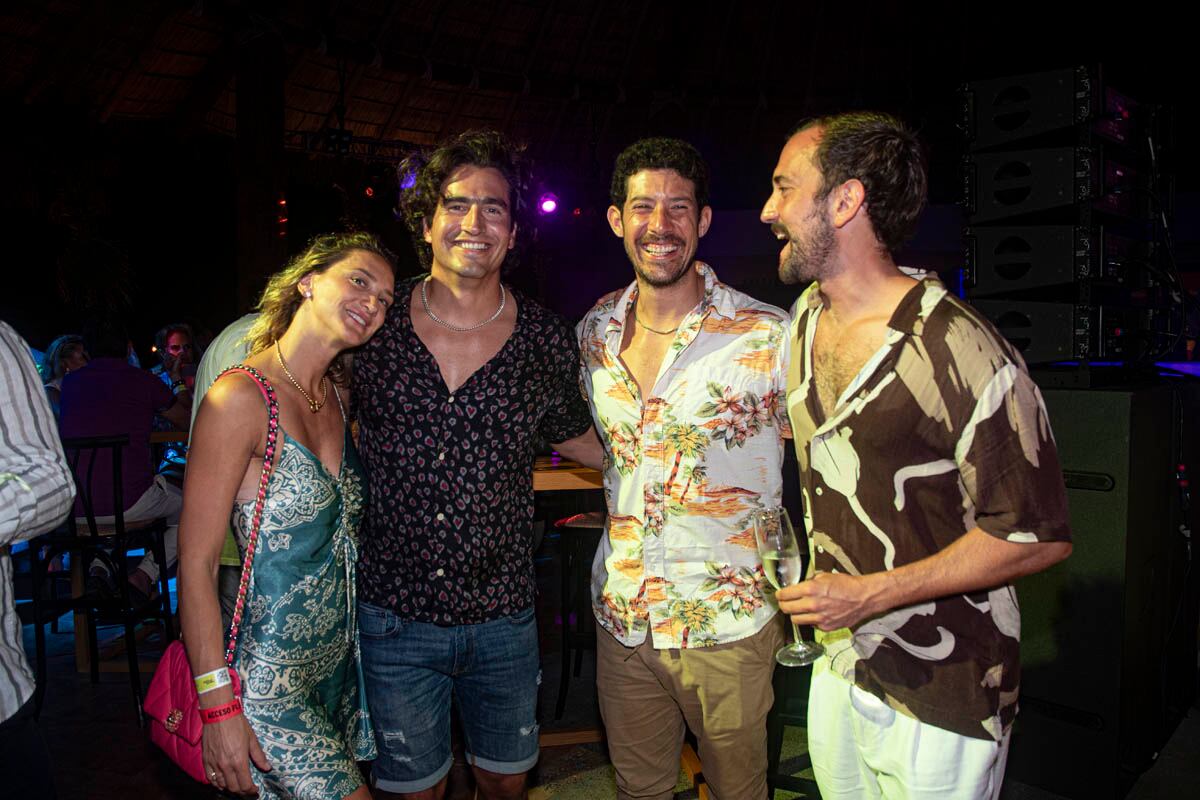 Jenny Yrys, Alejandro García, Paolo Messina e Íñigo Olavarri. (Foto: Arturo Quintero para VIP)