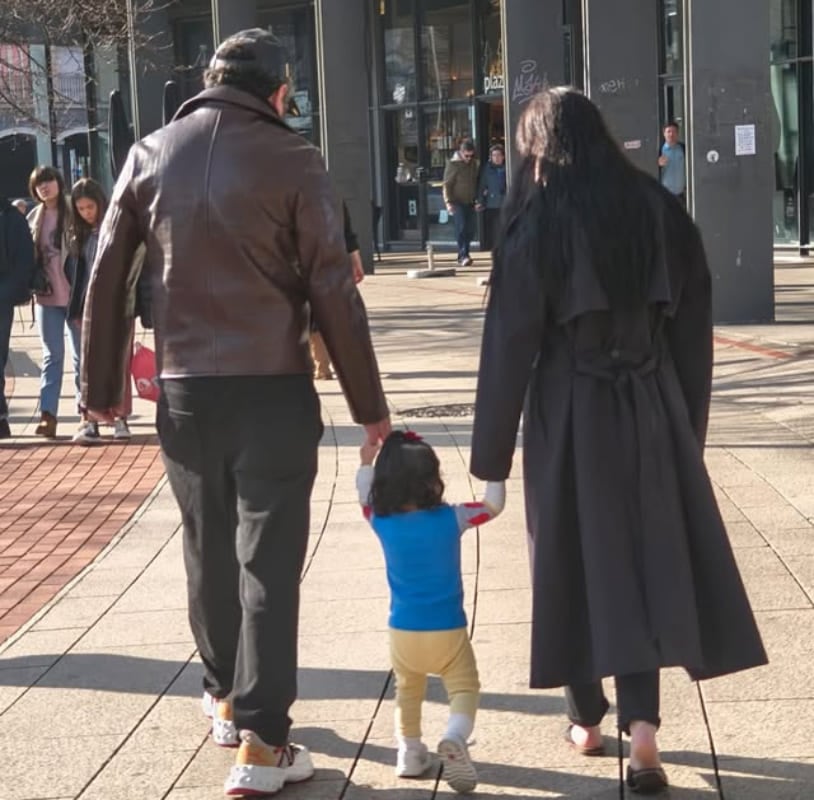 Eduardo Derbez, Tessa y Paola Dalay en España: Foto / Instagram