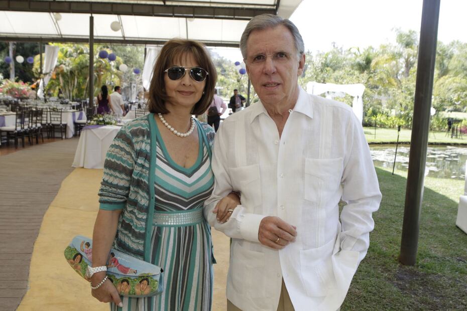 Ella es la esposa de Joaquín López Dóriga