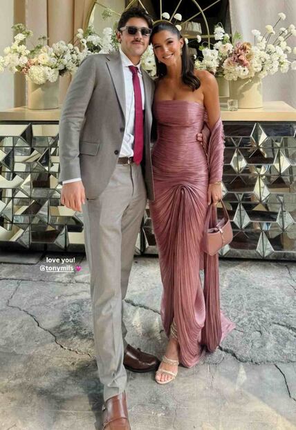 Tony Mils junto a Eugenia Rodríguez, su novia / Foto: Instagram
