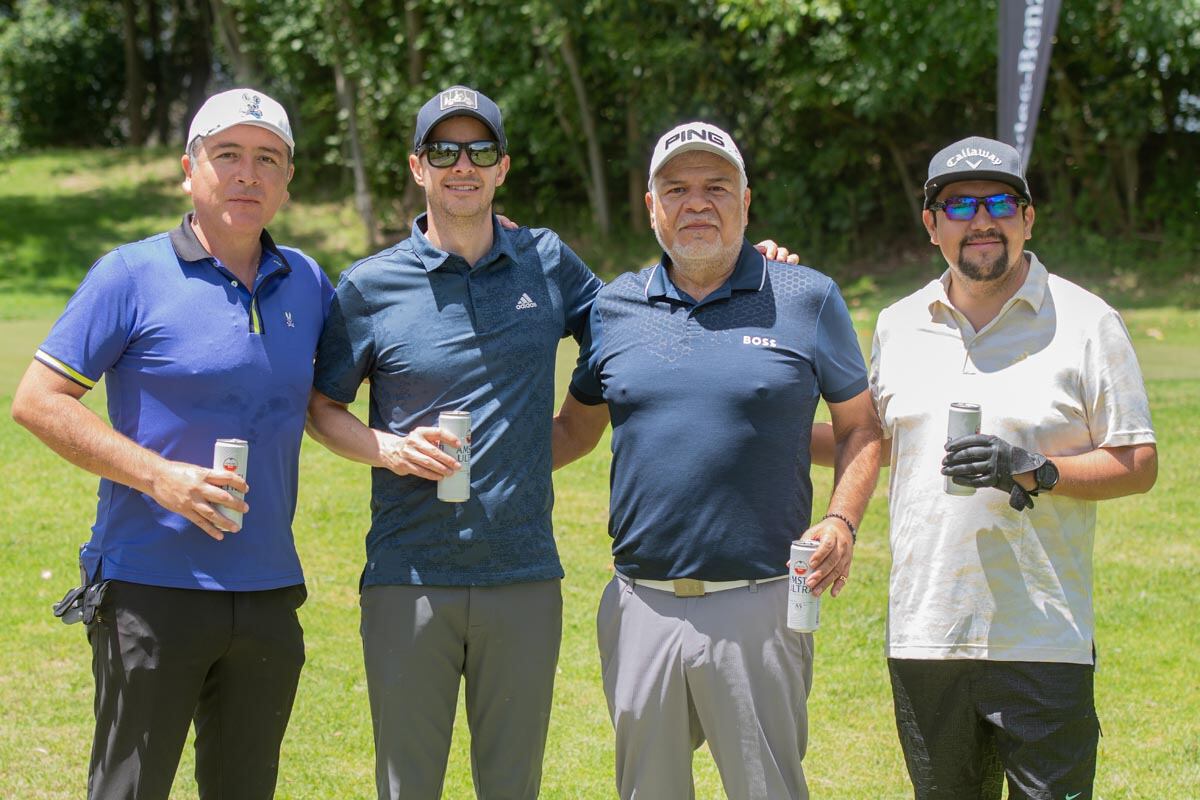 Gerardo Hernández y Federico Scheffler con David y Omar Ávila.  (Foto: Arturo Quintero para VIP)