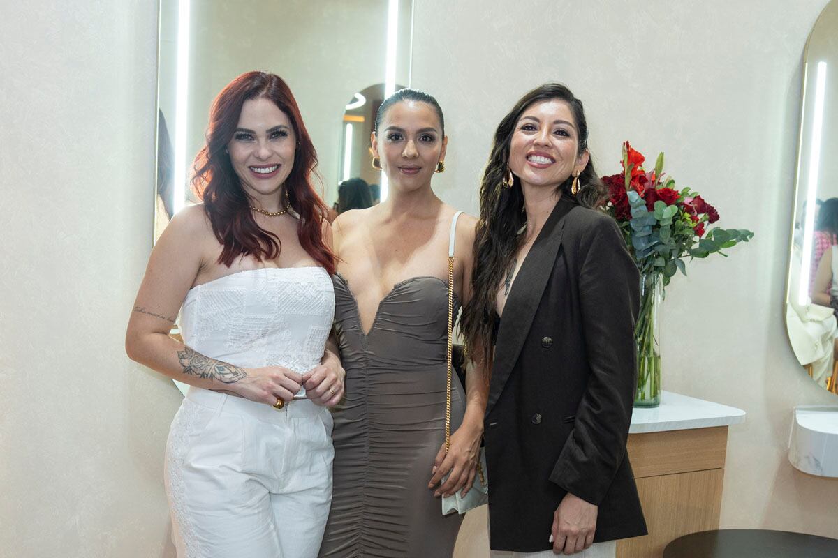 Simone Borges, Mika Zuaria y Karla Rojo.  (Foto: Héptor Arjona)