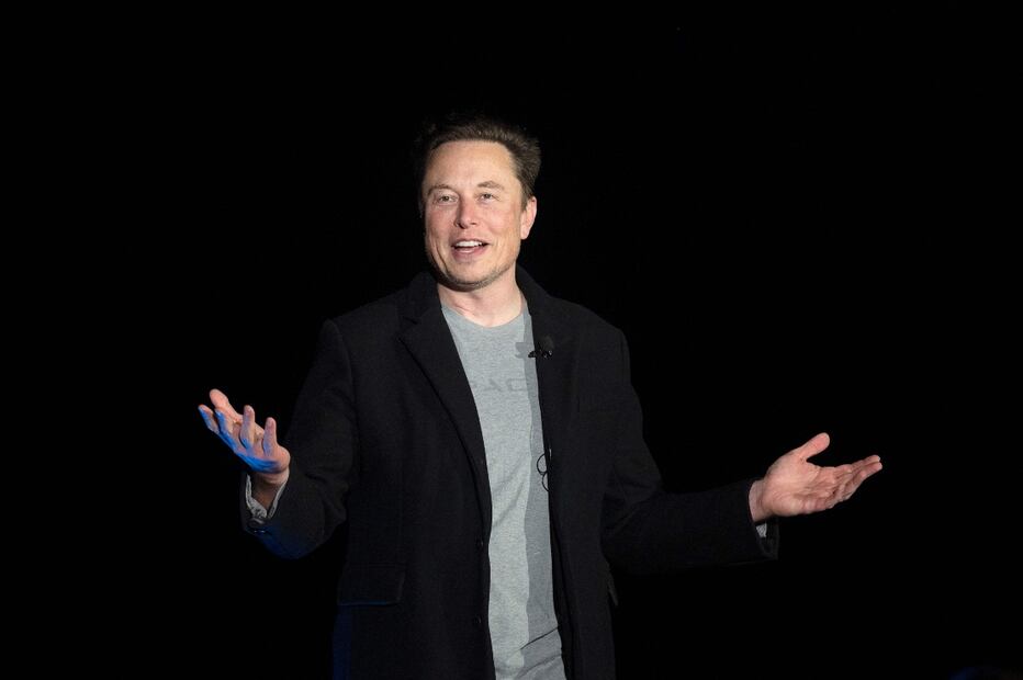 Elon Musk, el hombre más rico del mundo que no vive como multimillonario