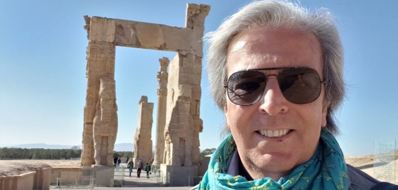 Lorenzo Lazo, viudo de Edith González, habla sobre su demanda por discriminación 