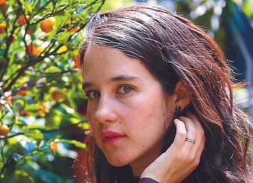 Ximena Sariñana hipnotiza con encaje transparente y bustier negro