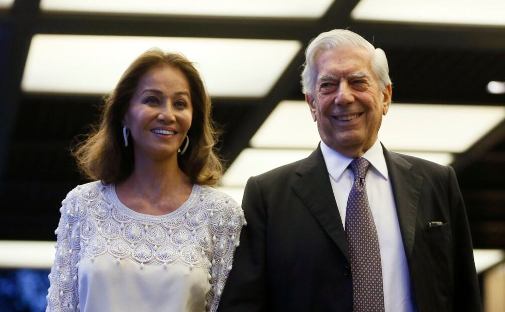 Mario Vargas Llosa responde si está o no separado de Isabel Preysler