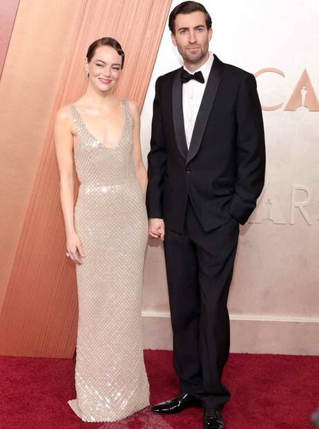 Emma Stone y Dave McCary / Foto: AFP