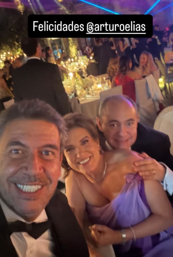 Arturo Elias Ayub y Bárbara Tijerina en la boda de Arturo Elias Slim y Paula Albarrán. (Foto: Instagram)