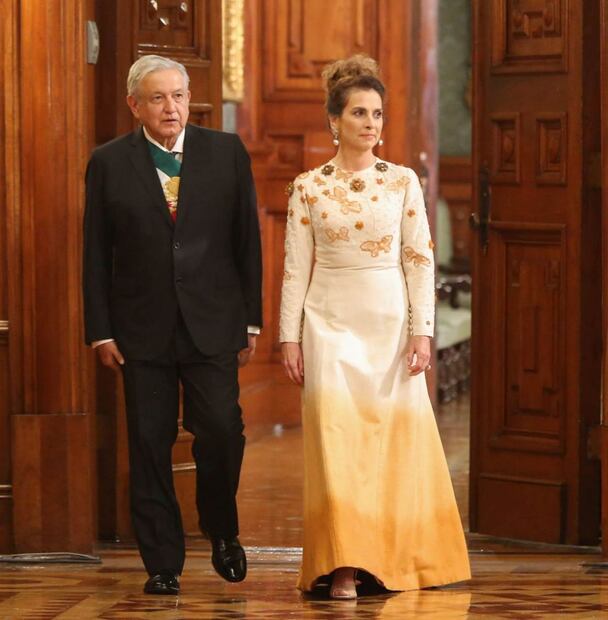 Ellas diseñaron el vestido de Beatriz Gutiérrez para el Grito