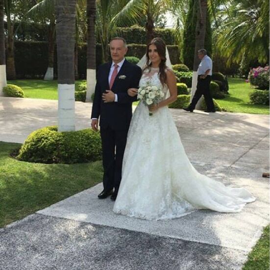 Las fotos que no habías visto de boda de Michelle Renaud