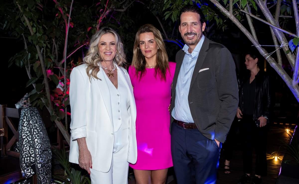 Rebecca de Alba celebra 15 años de su fundación para pacientes con cáncer