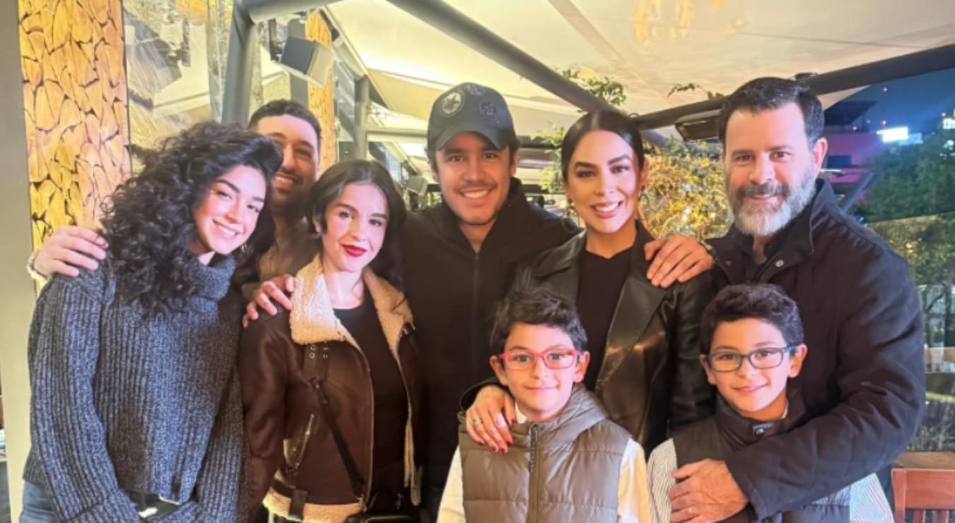 Biby Gaytán celebra su cumpleaños rodeada del amor de toda su familia