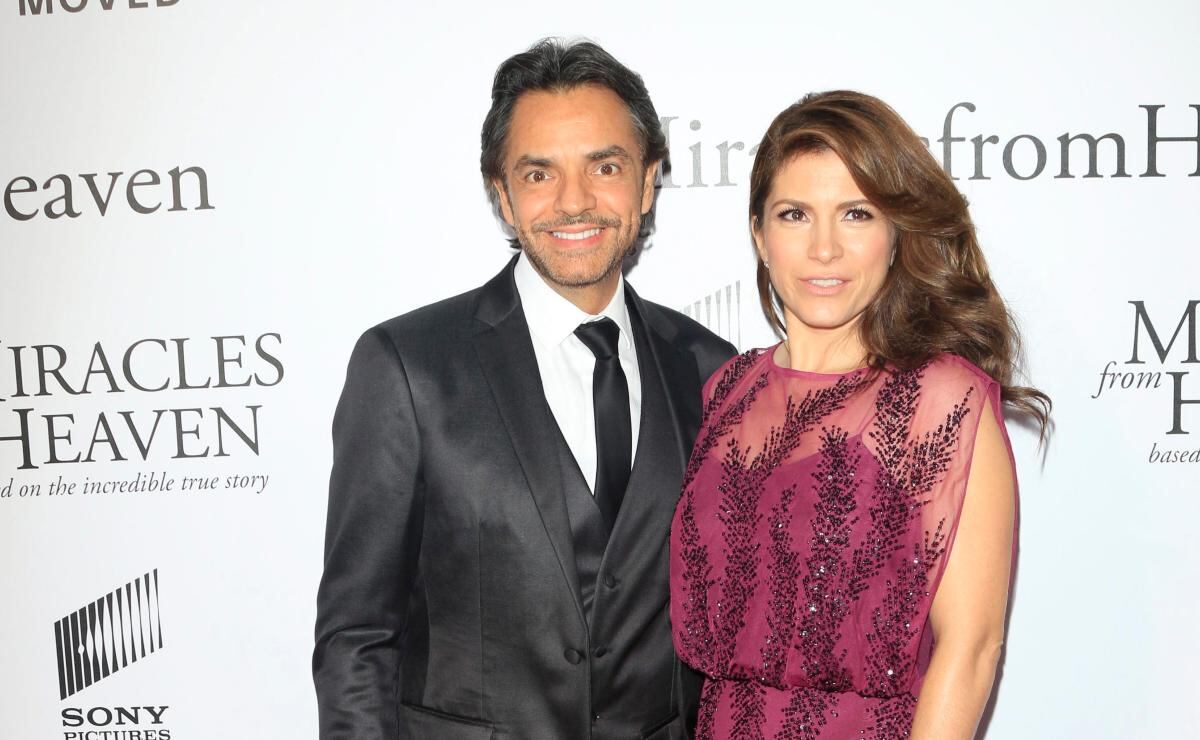 Alessandra Rosaldo presumió la mesa en donde cenará con Eugenio Derbez y su familia