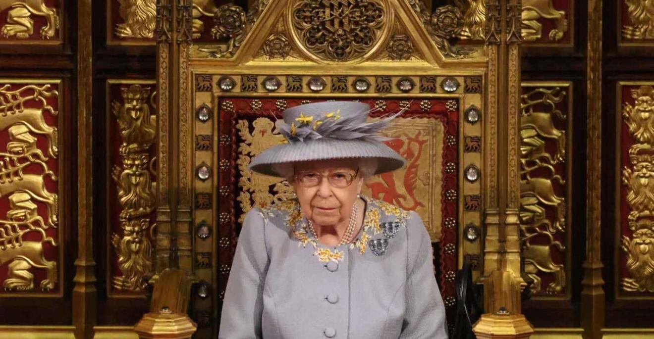 La reina Isabel II del Reino Unido murió "con el corazón roto"