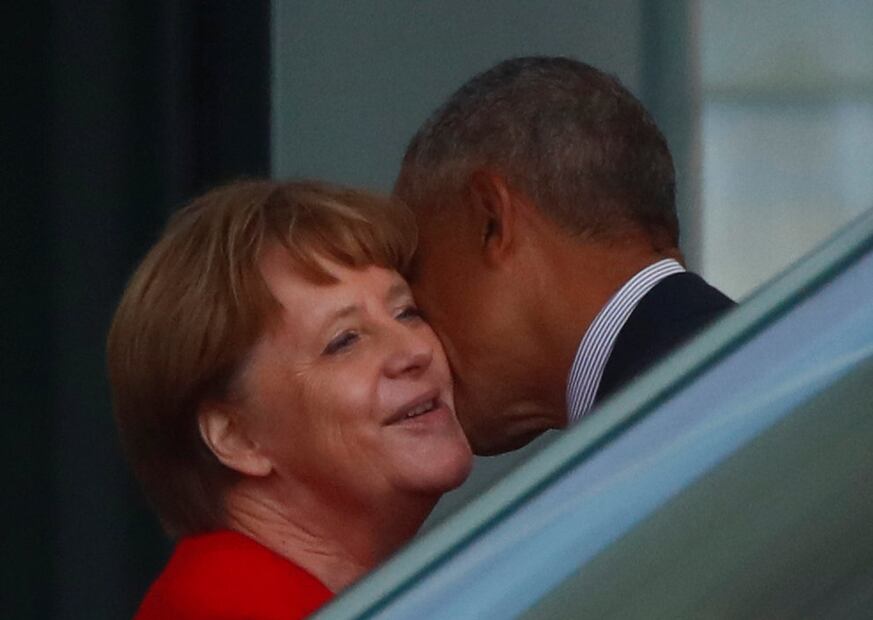 Angela Merkel da un cálido recibimiento a Barack Obama en Alemania 