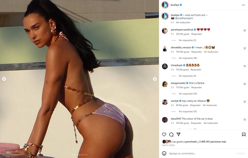 Dua Lipa modela la última propuesta de Versace para el verano / Instagram