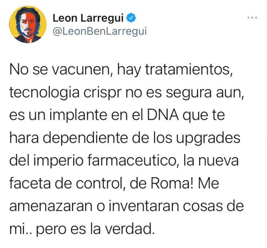 Twitter elimina cuenta de León Larregui por tuit sobre vacuna contra el Covid-19