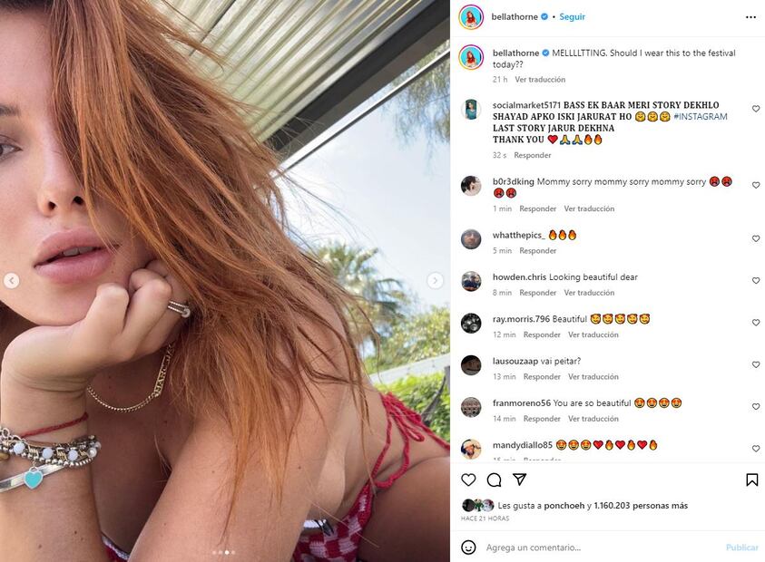 Bella Thorne deja mudos a sus fans con un 'nanokini' de Hello Kitty
