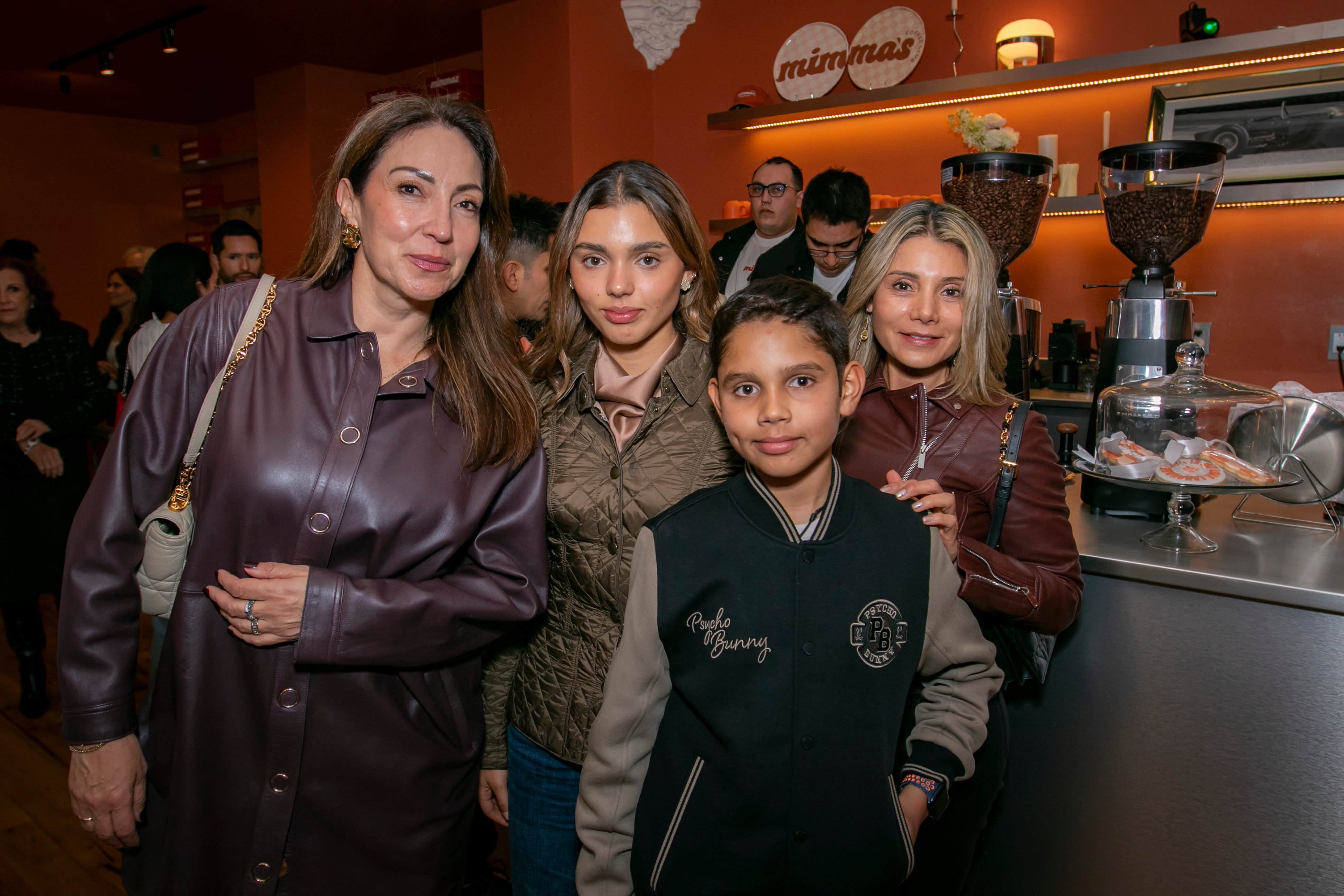 Laura Forero, Ximena Díaz, Elvira Peralta y Santi Díaz. (Foto: Bernardo Maldonado)
