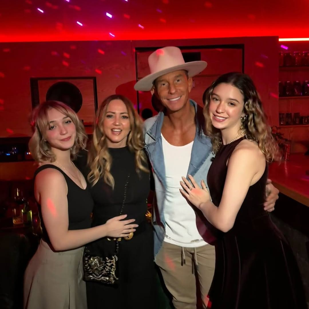 Nina Rubín, Andrea Legarreta, Erick Rubín y Mía Rubín. (Foto: Instagram)