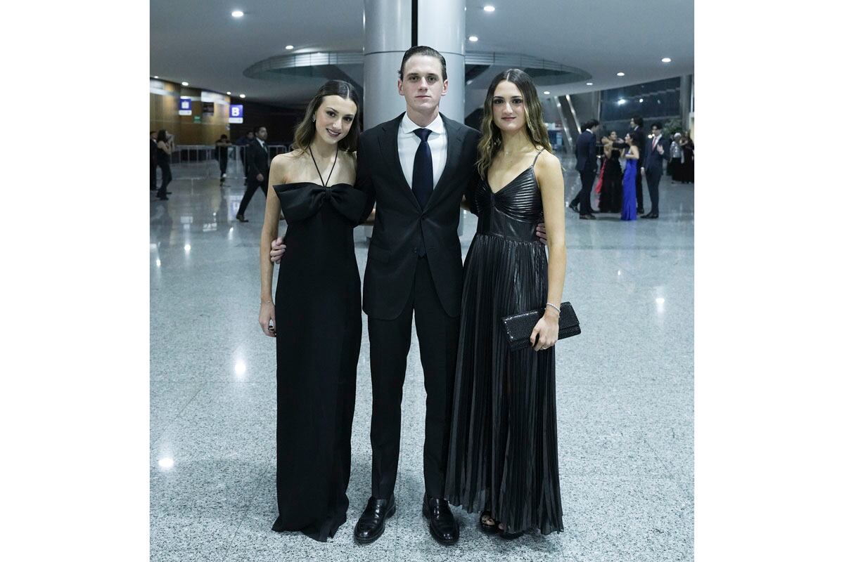 Natalia, Ernesto y Lucila Sota. (Foto: Héptor Arjona)
