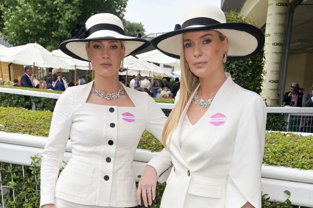 Lady Amelia Spencer y Lady Eliza Spencer, sobrinas de Lady Diana Spencer.  (Foto: Dave Benett)