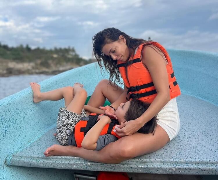 Eva Longoria con su hijo Santi de vacaciones / Foto: Instagram