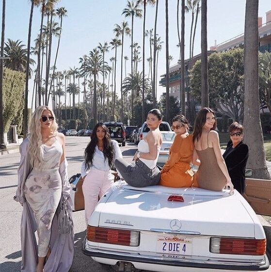 Kim y Khloé Kardashian despiden a su hermana Kourtney del reality "Keeping Up with The Kardashians" 