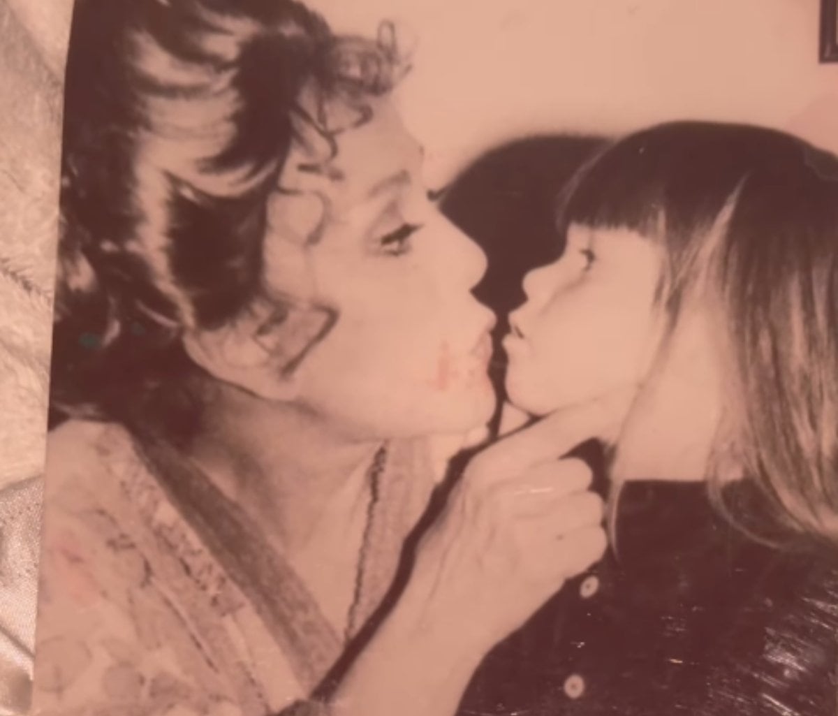 La foto del recuerdo que compartió Frida Sofía junto a SIlvia Pinal / Foto: Especial @ifridag