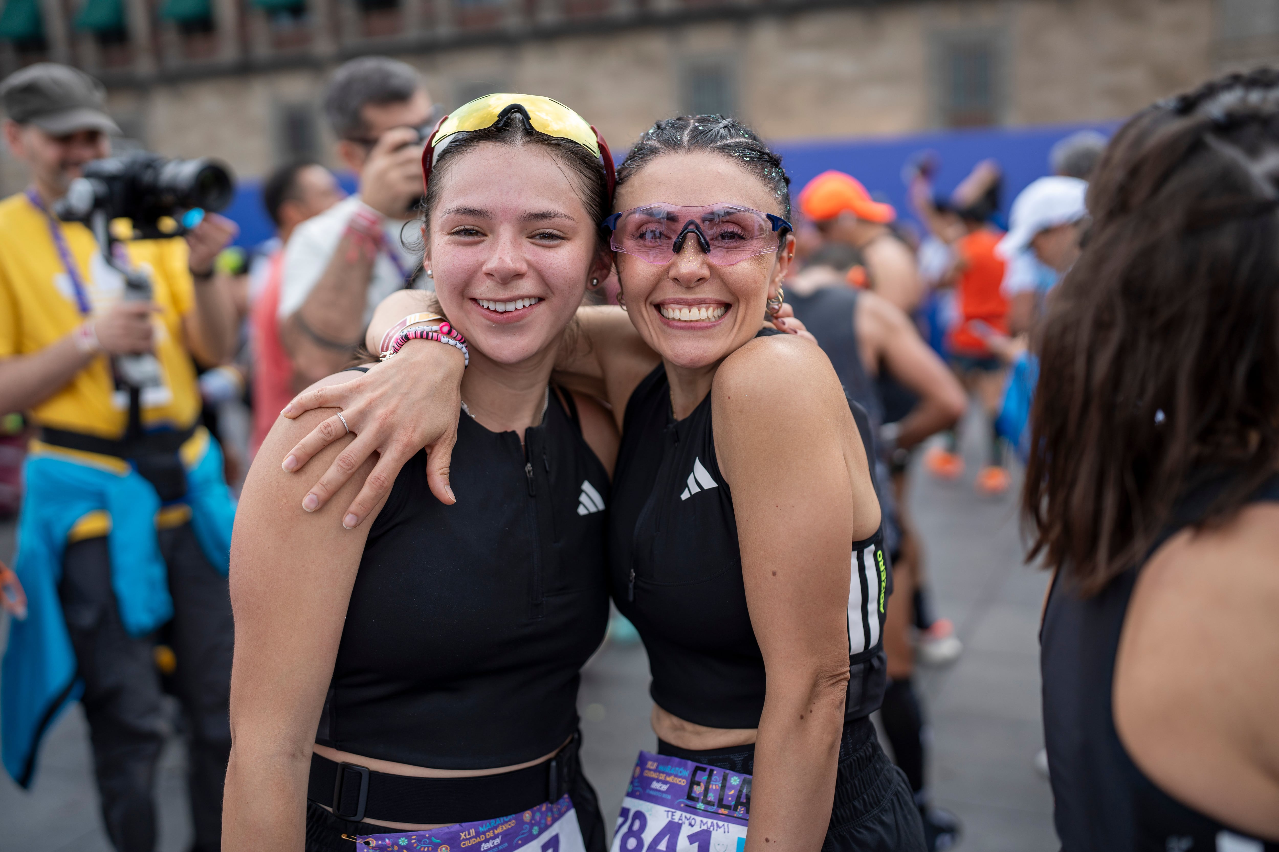 Alejandra Pueblita y Ali Ruiz. (Foto: Héctor Arjona)