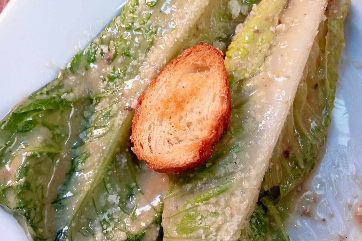 La ensalada César original. (Foto: Emilio Farfan)