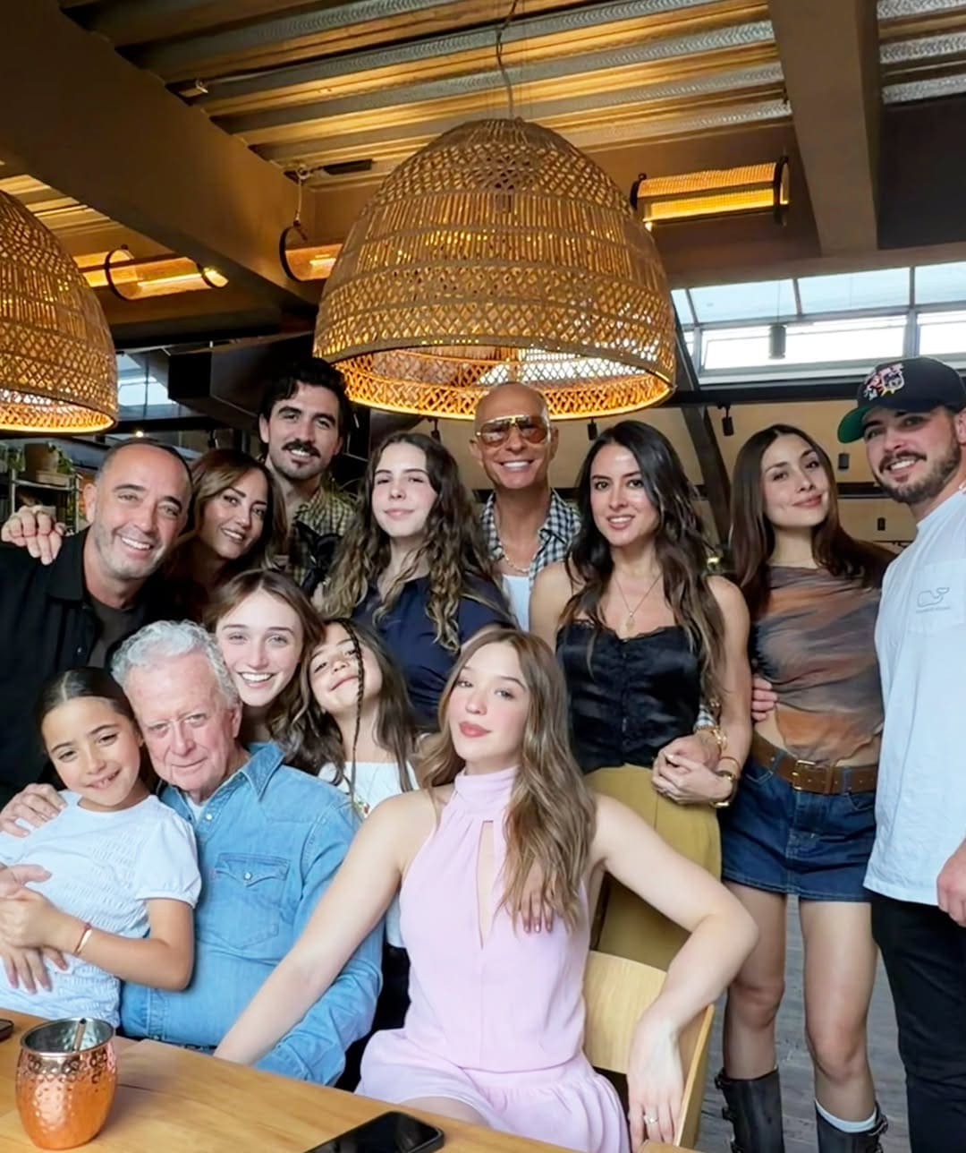 Andrea Legarreta, Juan Carlos Origel, Erick Rubín, Geraldine Zárate, Mía Rubín, Nina Rubín, Juan Legarreta. (Foto: Instagram)