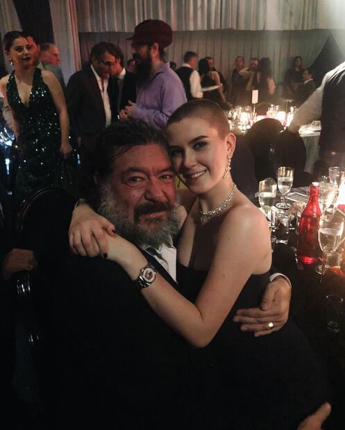 Nirvana Hank muy enamorada en otra fiesta de cumpleaños para su papá Jorge Hank Rhon