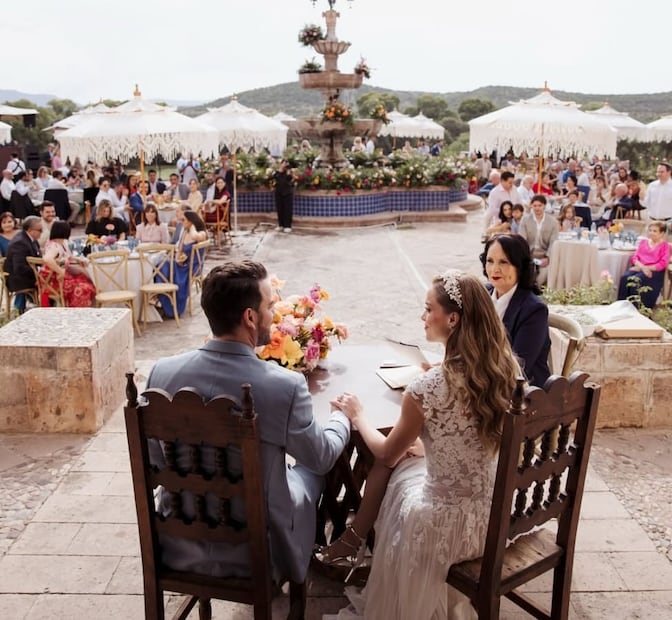 La boda civil de Mane de la Parra y Ligia Uriarte / Foto: Instagram