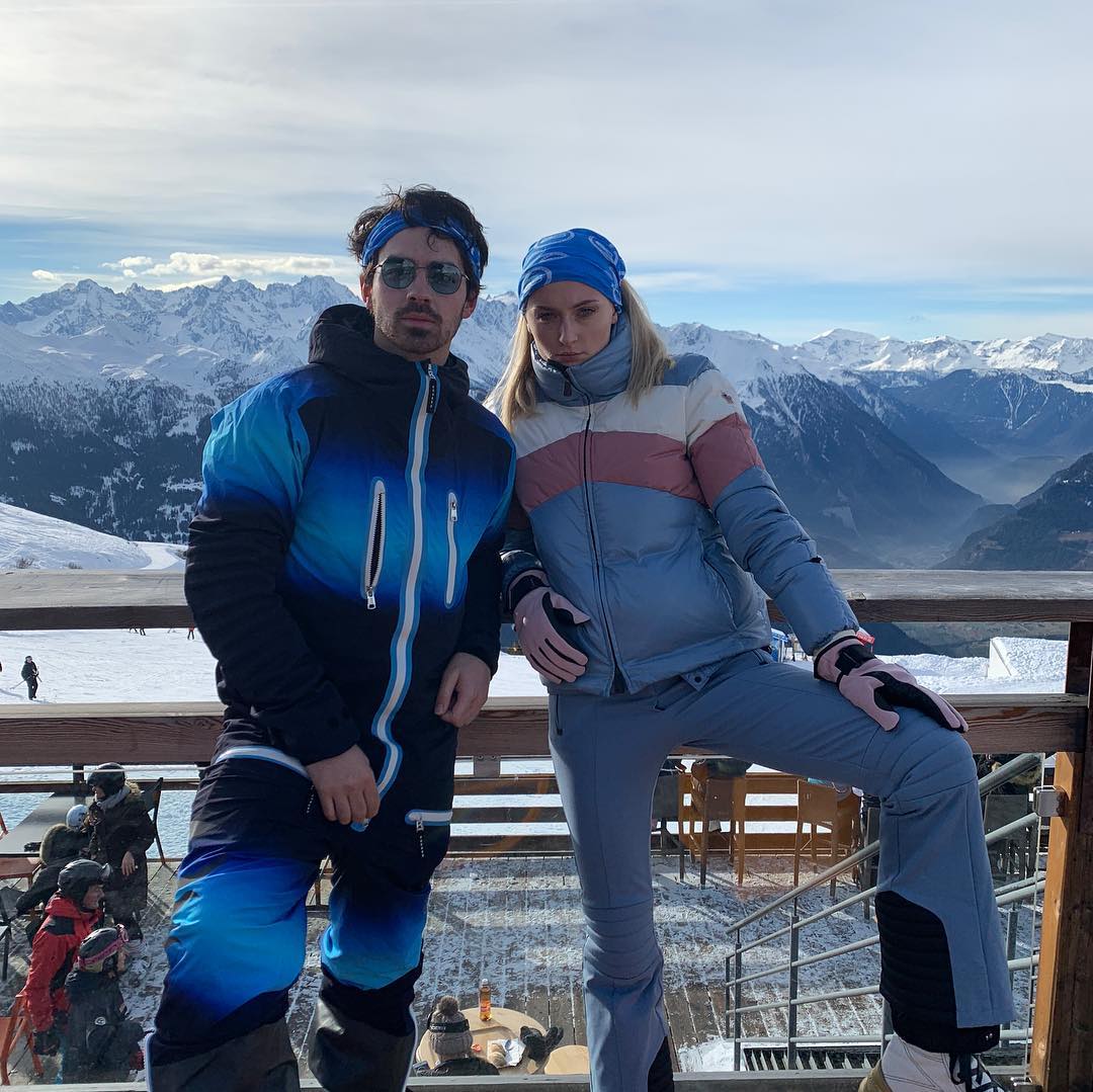¿Quién es Sophie Turner, novia de Joe de los Jonas Brothers? 