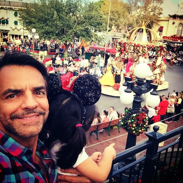Las vacaciones de Eugenio Derbez y su familia en Disney