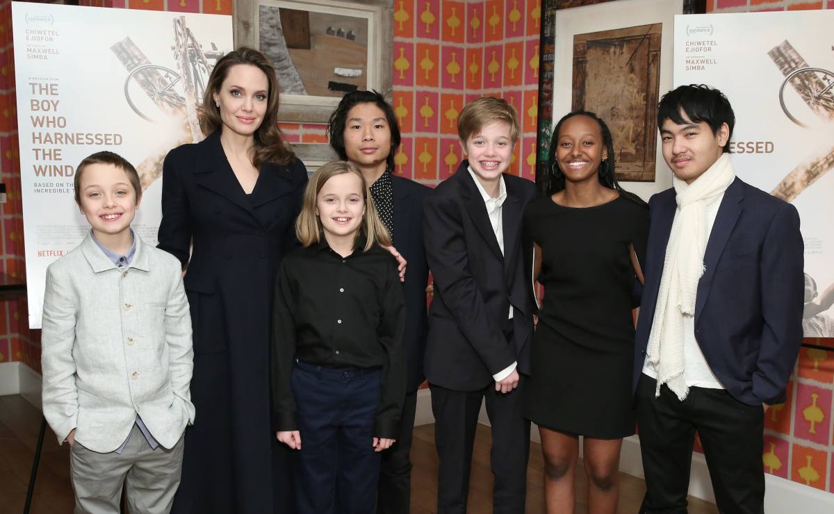 Cuatro de los hijos de Brad Pitt y Angelina Jolie han decidido dejar de usar el apellido del actor