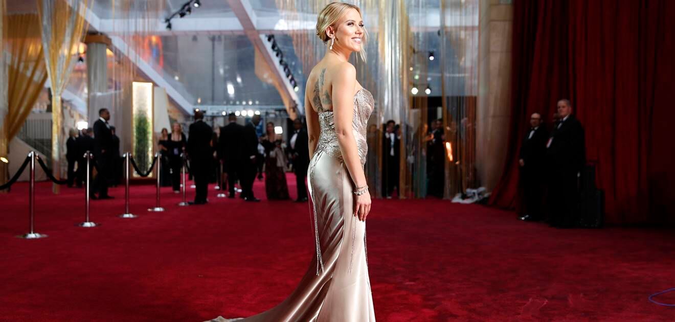 Scarlett Johansson, la más sexy de la noche del Oscar