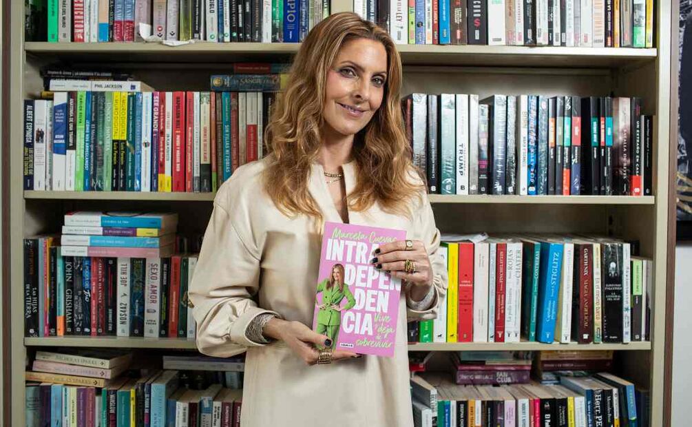 Marcela Cuevas nos habla de su libro "Intradependencia" / Foto: Esteban Torreblanca