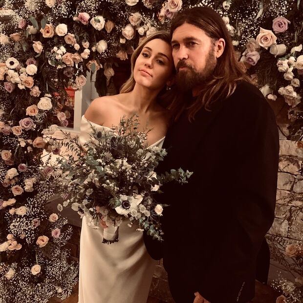 FOTOS: las postales que no has visto de la boda de Miley Cyrus y Liam Hemsworth 