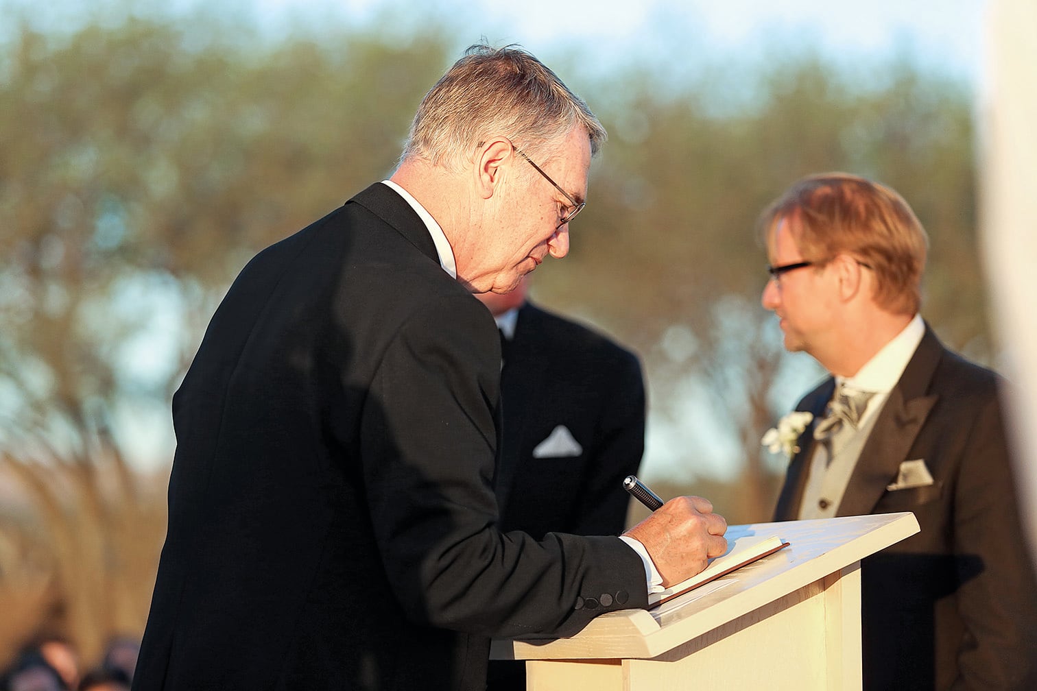 PORTADA: La original boda de Pamela Cortés y Andrés Roemer