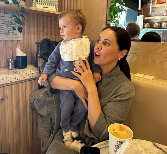 La actriz Natalia Esperón con su nieto José María / Foto: Instagram