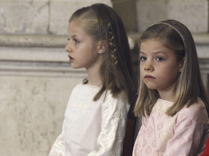 Reina Letizia causa polémica por las exigencias en la escuela de sus hijas 