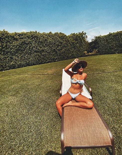 Danna Paola muestra su belleza bajo el agua