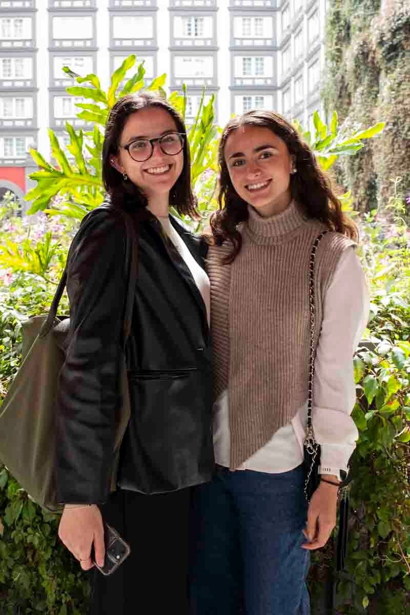 Amanda Saravia y Ximena Jaik. (Foto: Esteban Torreblanca)